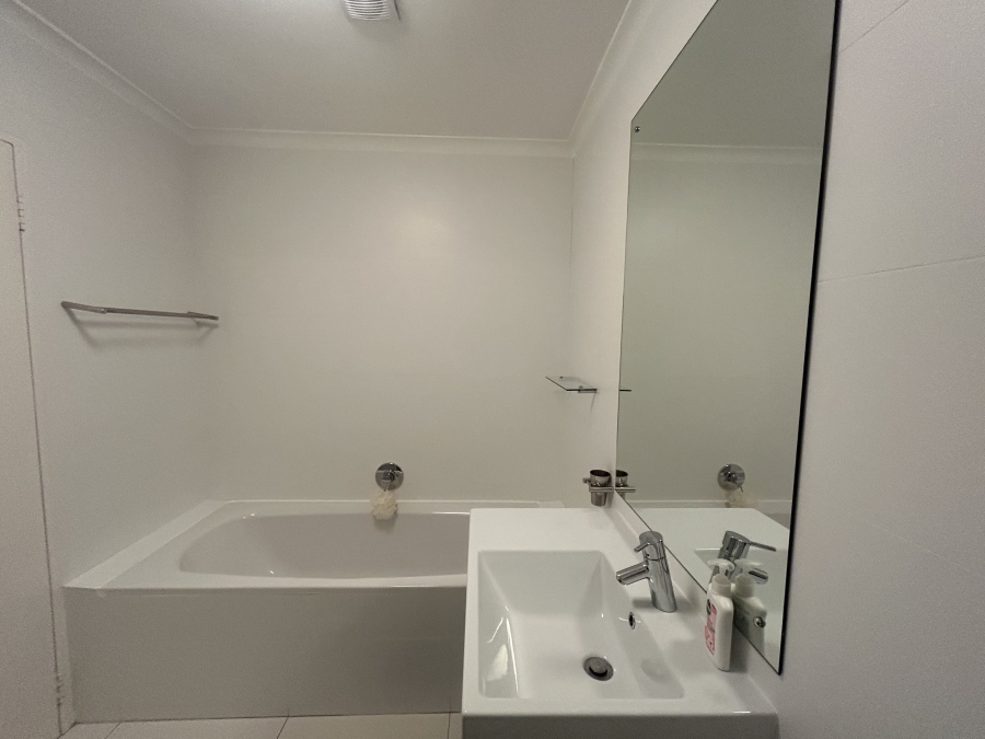 To Let 2 Bedroom Property for Rent in Big Bay Western Cape